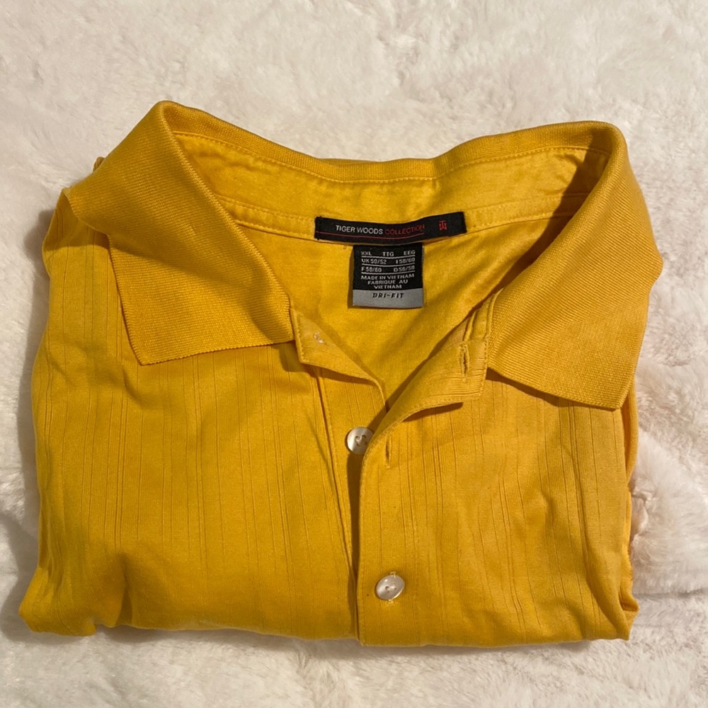 Tiger Woods collection short sleeve shirt